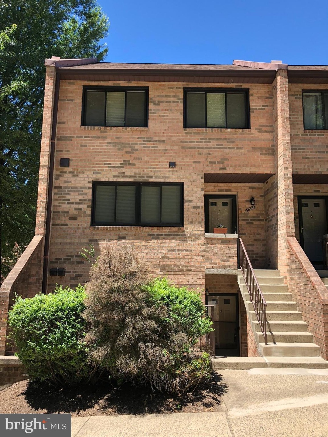 3853 Steppes Ct, Falls Church, VA 22041 - photo 1