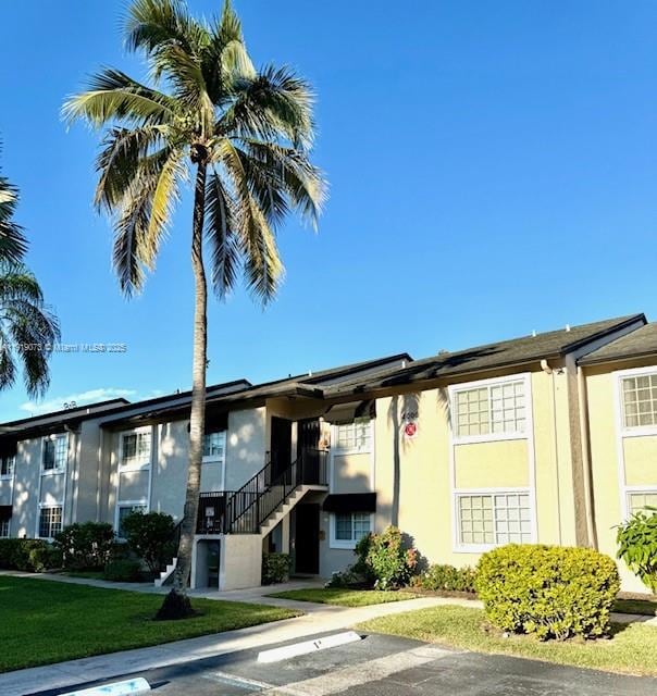 4000 Crystal Lake Dr unit 112, Pompano Beach, FL 33064 - photo 1