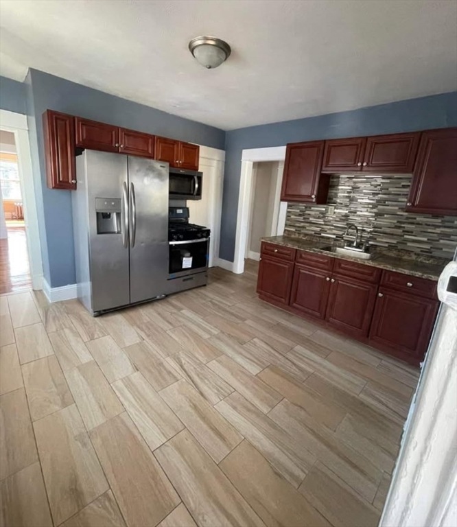 47 Draper St unit 2, Springfield, MA 01108 - photo 1