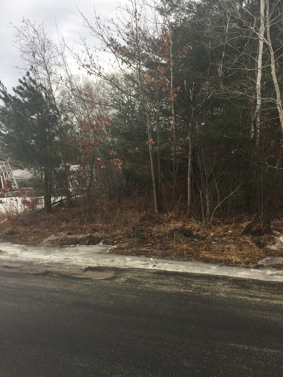 102 Lindberg Ave, Methuen, MA 01844 - photo 1