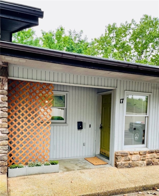 17 Davis Cir, Bella Vista, AR 72715 - photo 1