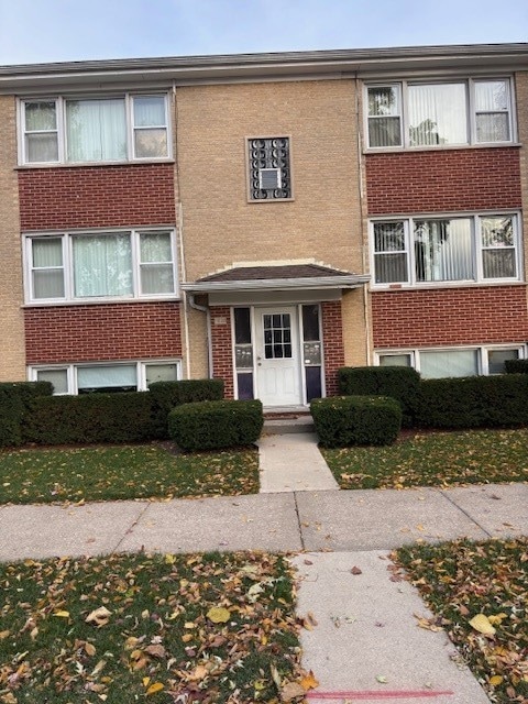 1028 Circle Ave unit 2S, Forest Park, IL 60130 - photo 1