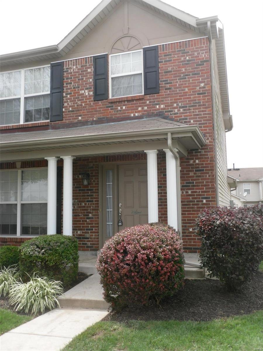 1207 Ridgeway Dr, Lake Saint Louis, MO 63367 - photo 1