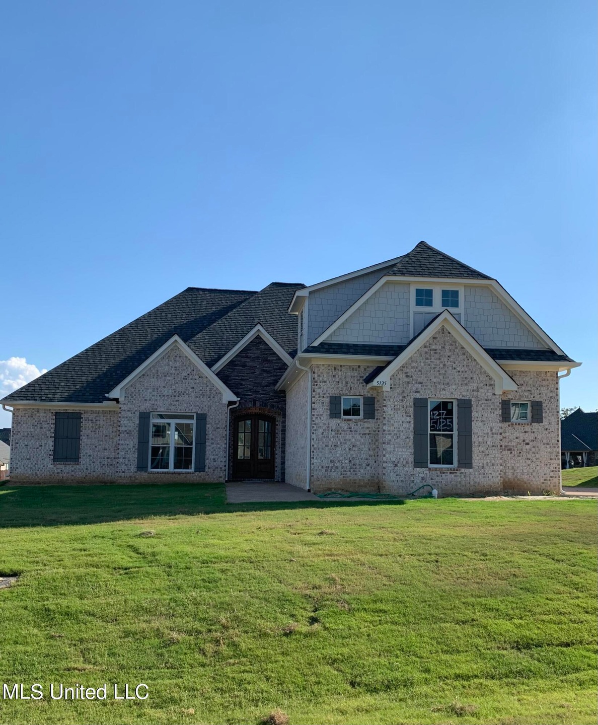 5125 Watson View Drive