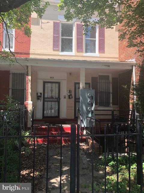 611 Park Rd NW, Washington, DC 20010 - photo 1