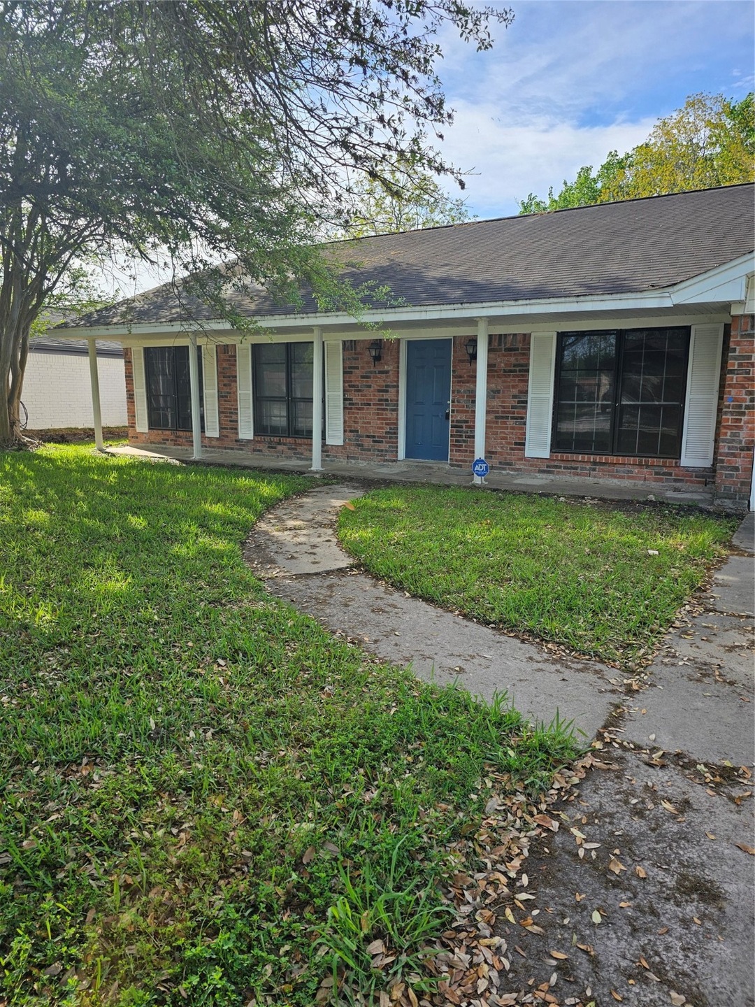 2703 Westfield St, Alvin, TX 77511 - photo 1