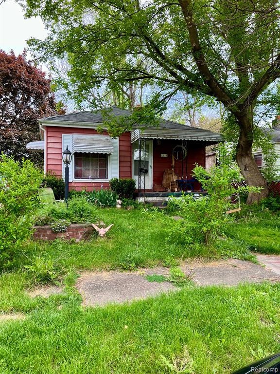 1318 Ingleside Ave, Flint, MI 48507 - photo 1