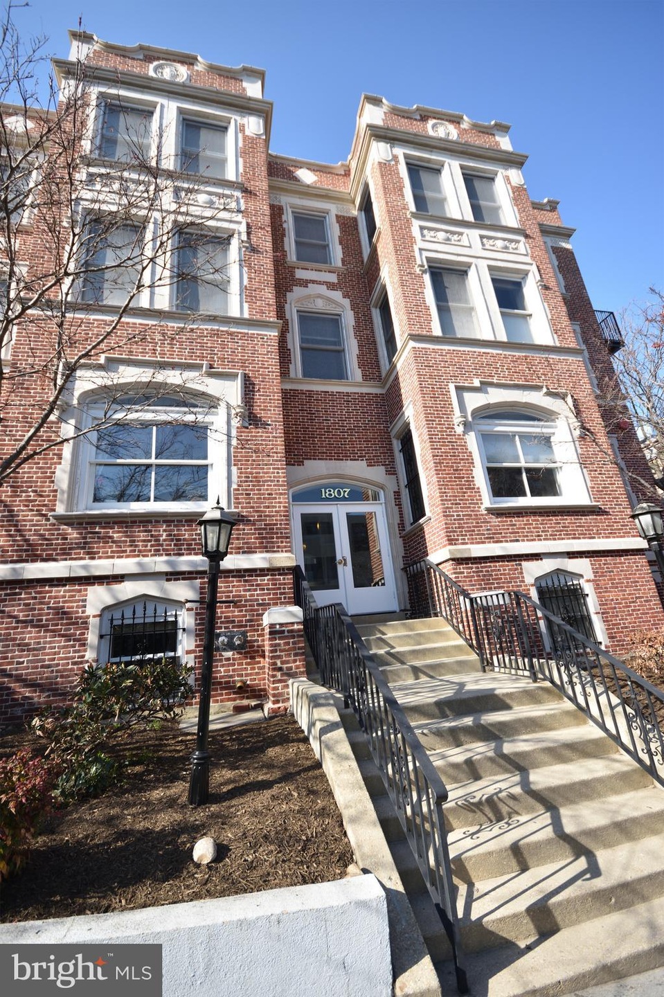 1807 California St NW unit T6, Washington, DC 20009 - photo 1