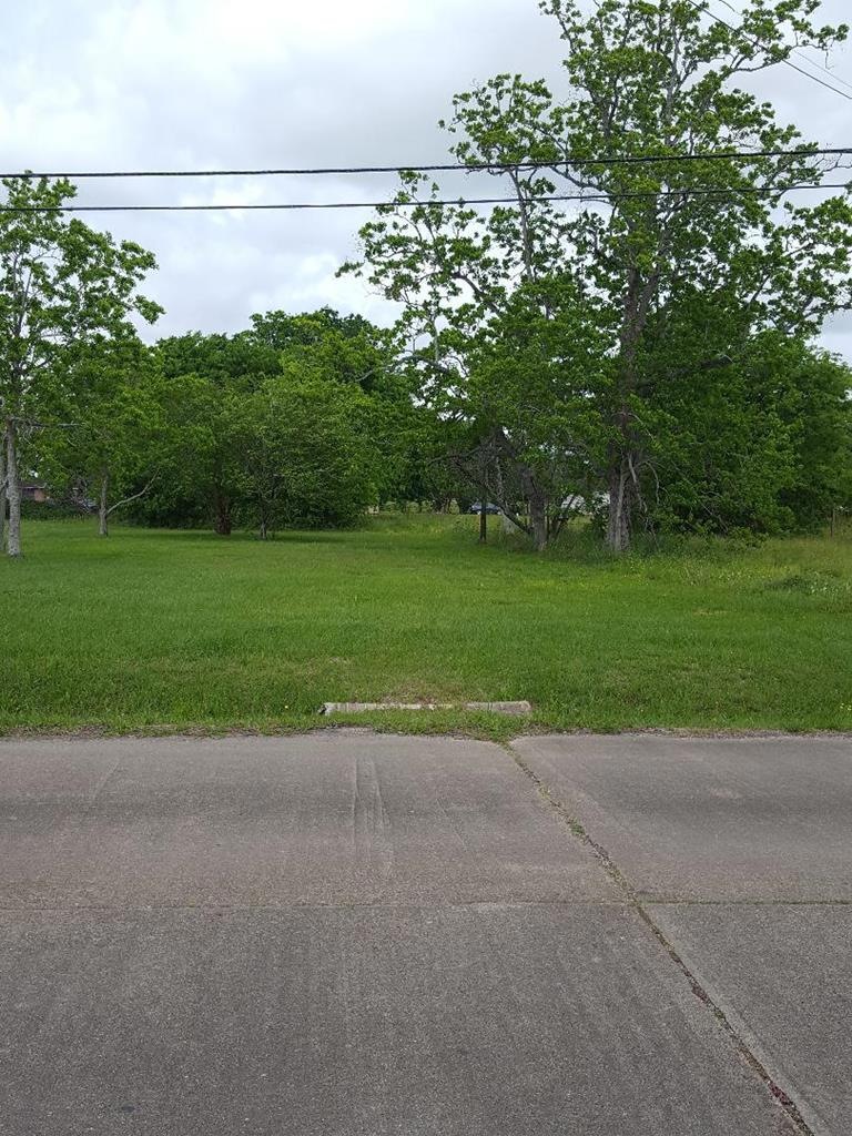 0 Ave B unit 774752, Bay City, TX 77414 - photo 1