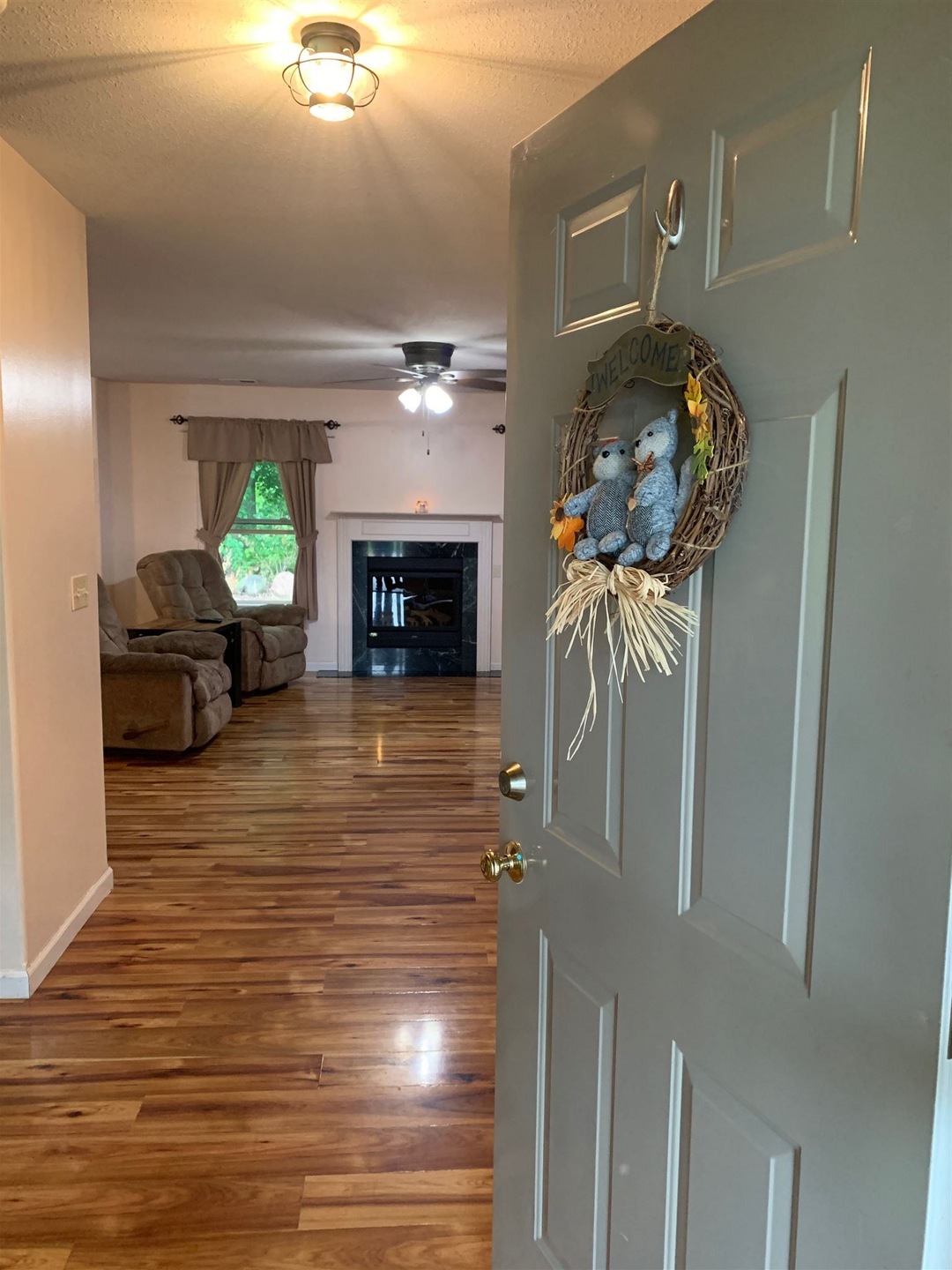 1207 Kennis Ct, Huntington, IN 46750 - photo 1