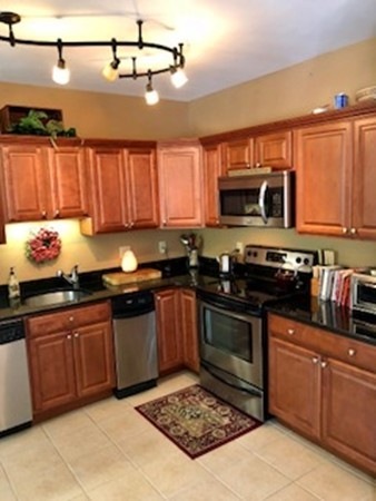 35 Arlington St unit 1, Haverhill, MA 01830 - photo 1