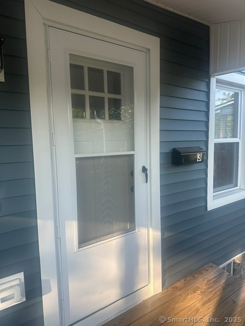 115 Roosevelt Dr unit 3, Derby, CT 06418 - photo 1