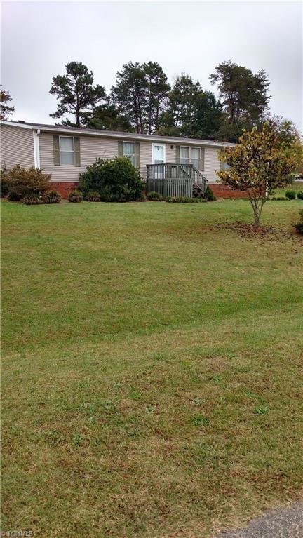 112 Rivergreen Dr, Statesville, NC 28625 - photo 1