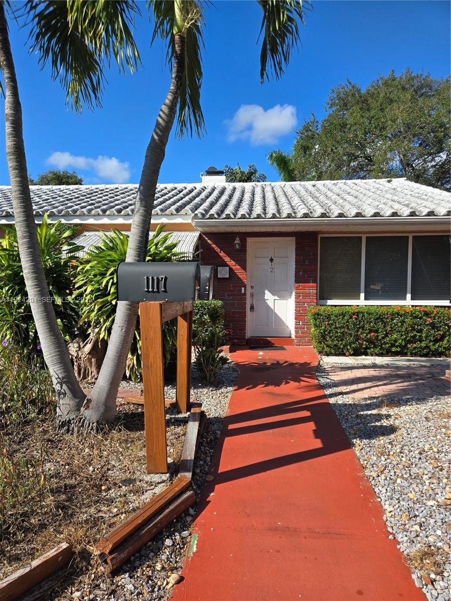 1117 NE 17th Way unit 1-3, Fort Lauderdale, FL 33304 - photo 1