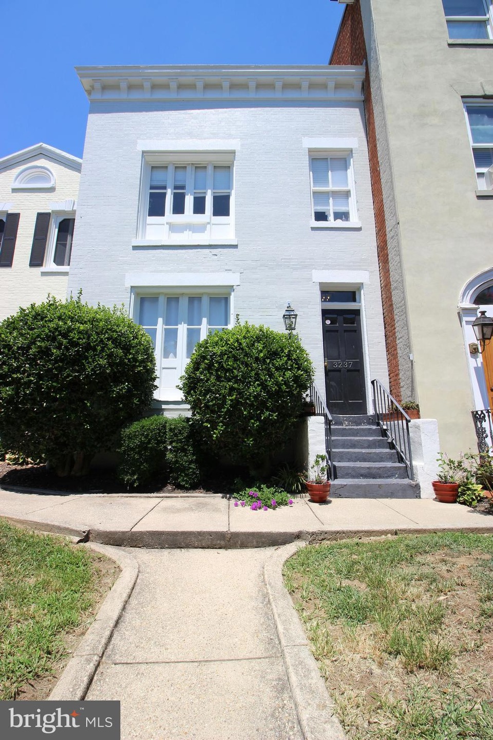 3237 N St NW unit 15, Washington, DC 20007 - photo 1