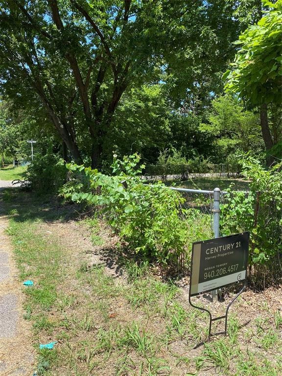 418 S 3rd St, Bonham, TX 75418 - photo 1