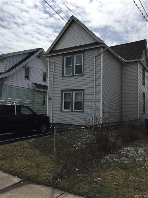 Welcome to 3689  5th St. in Woodlawn!