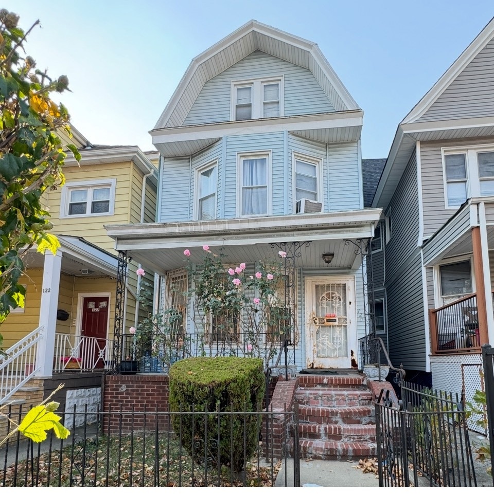 120 Warwick St, Brooklyn, NY 11207 - photo 1