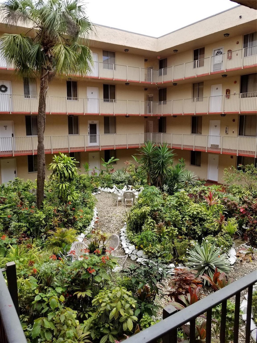 For Rent $1,900/month