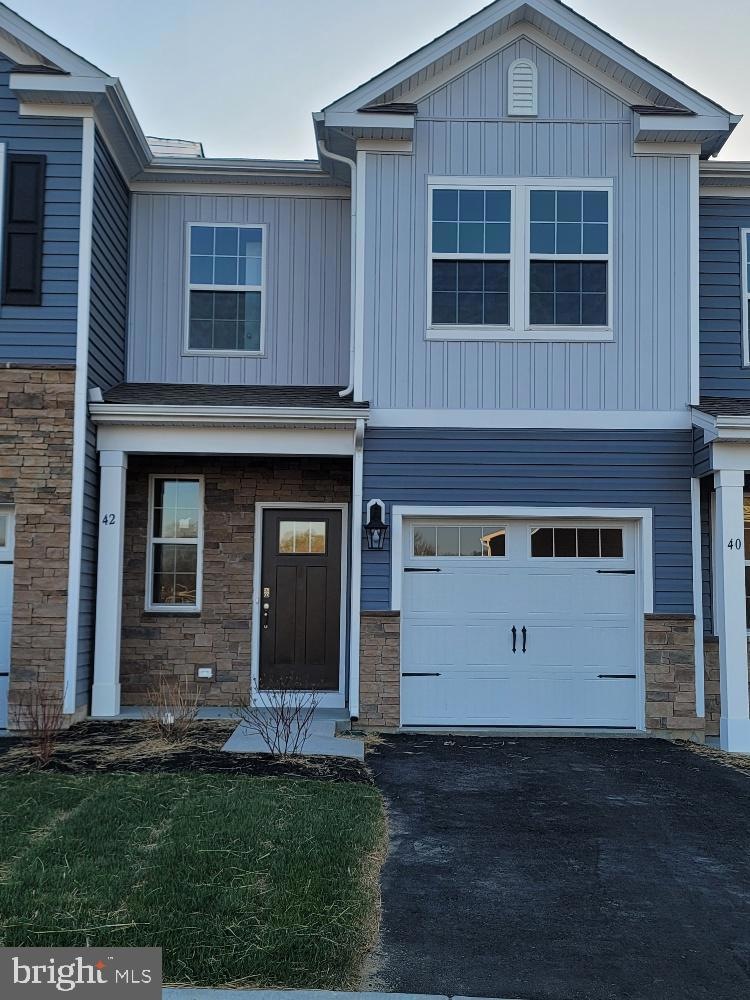 42 Peregrine Way, Burlington, NJ 08016 - photo 1