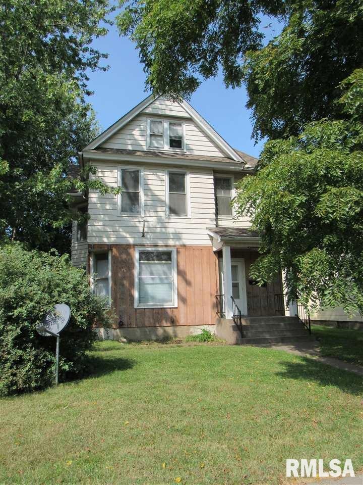 2148 W 2nd St, Davenport, IA 52802 - photo 1