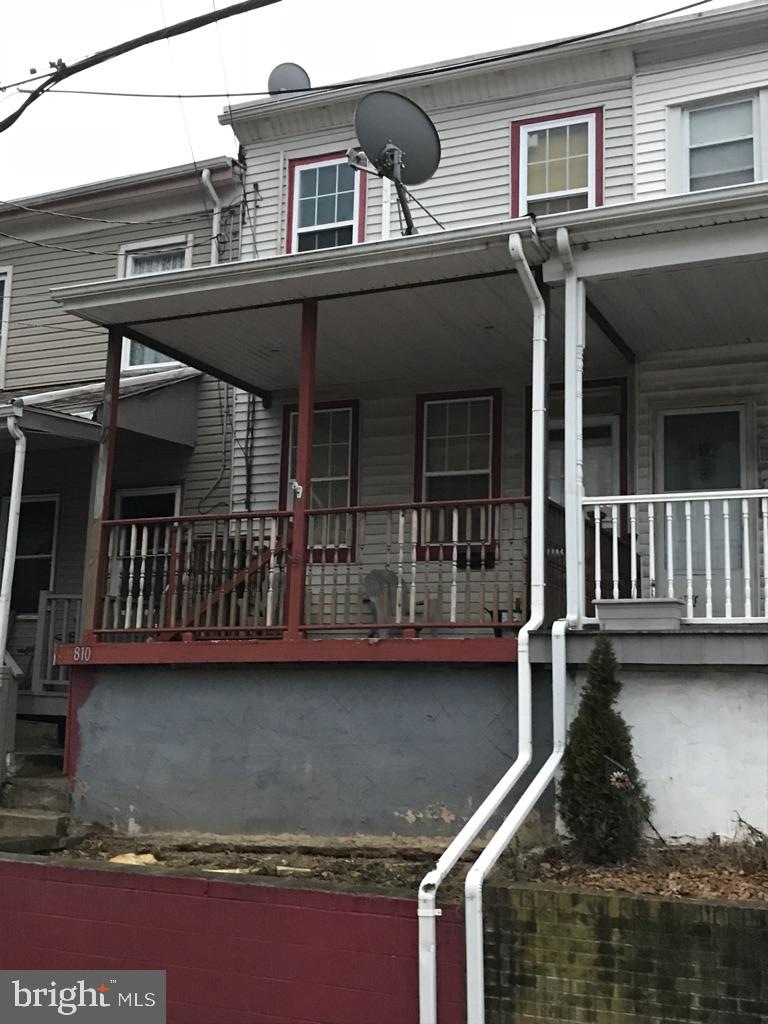 810 Plane St, Columbia, PA 17512 - photo 1