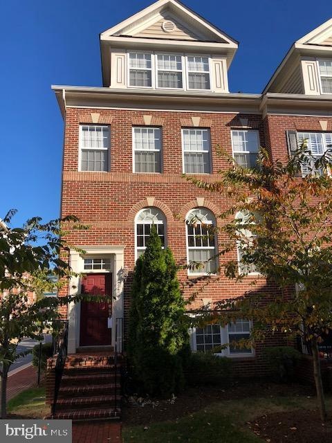 2139 Red Vine Dr, Vienna, VA 22182 - photo 1