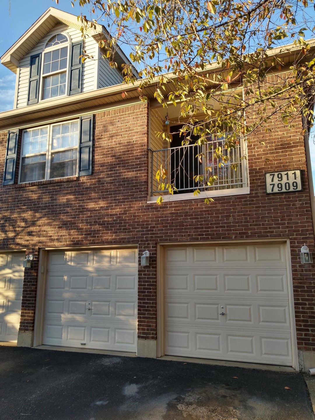 7909 Grand Cascade Dr unit 7301, Louisville, KY 40228 - photo 1