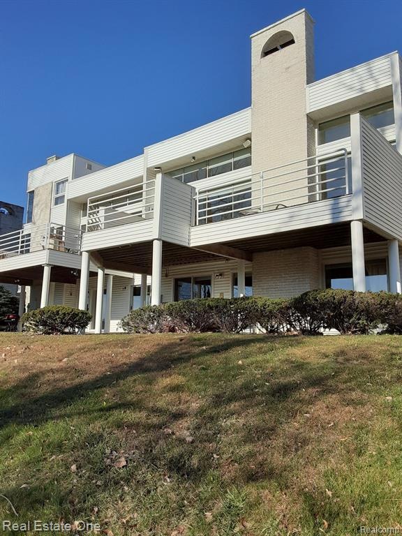 Lakefront Condo on Wabeek Lake
