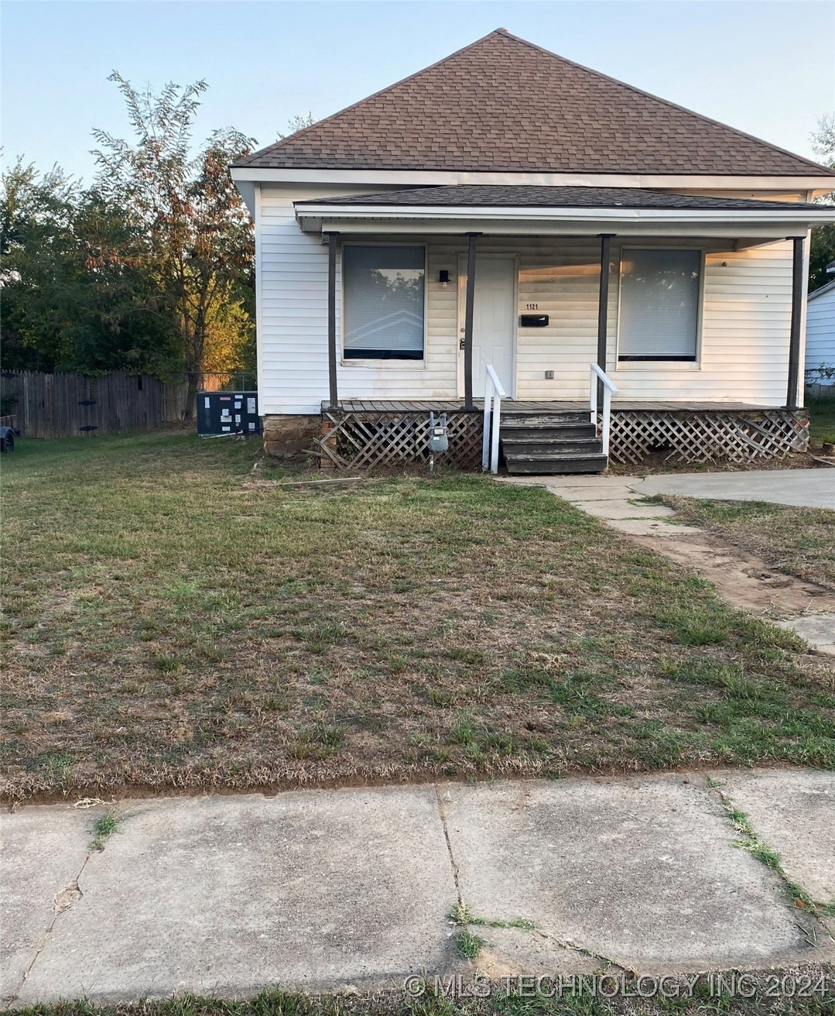 1121 E Mckinley Ave, Sapulpa, OK 74066 - photo 1