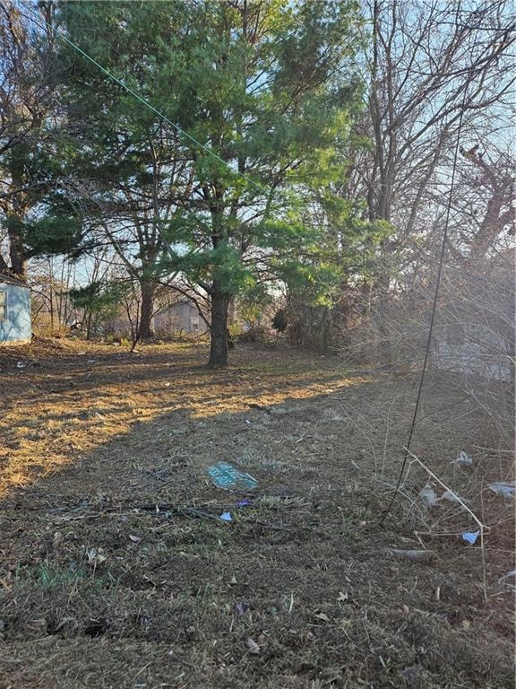 11105 Highway 24, Sugar Creek, MO 64054 - photo 1