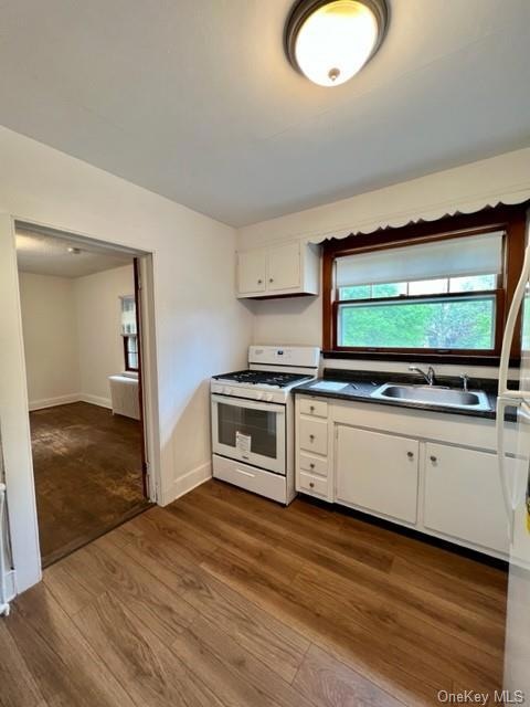 293 Hudson St unit 4, Cornwall On Hudson, NY 12520 - photo 1