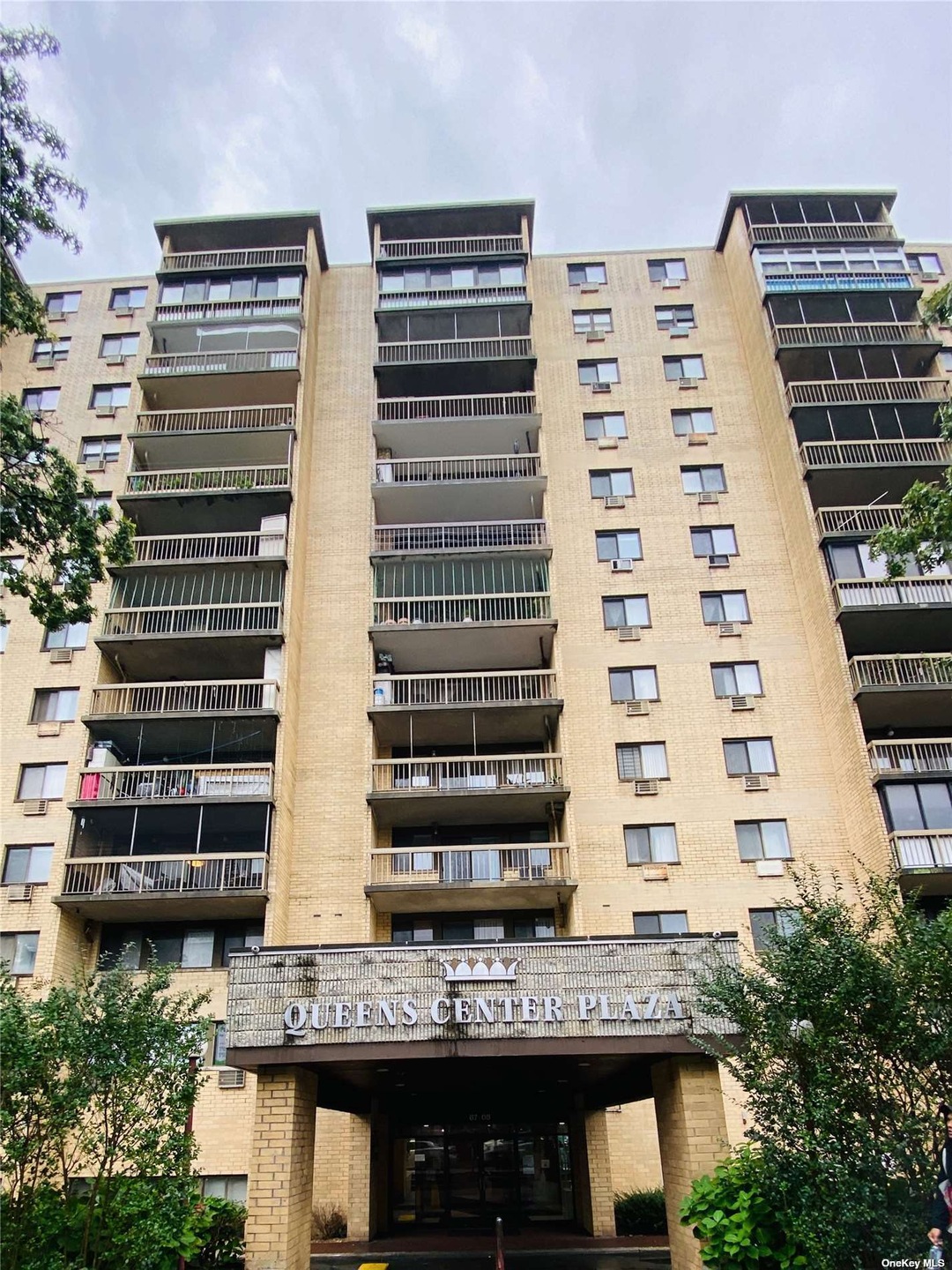 Queens Center Plaza unit 6B, Elmhurst, NY 11373 - photo 1