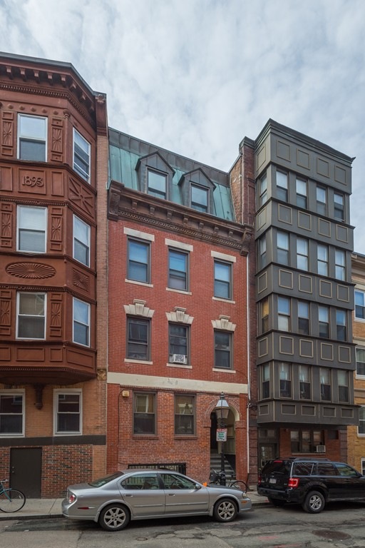 22 Cooper St unit 2, Boston, MA 02113 - photo 1