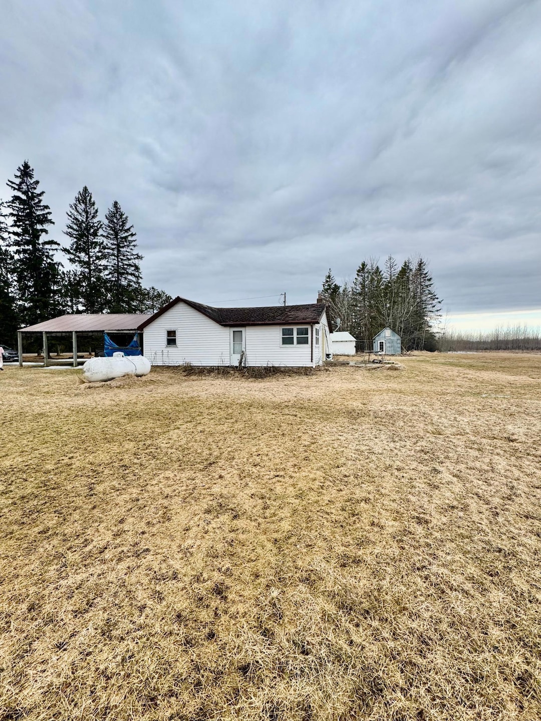 2092 39th St SE, Baudette, MN 56623 - photo 1