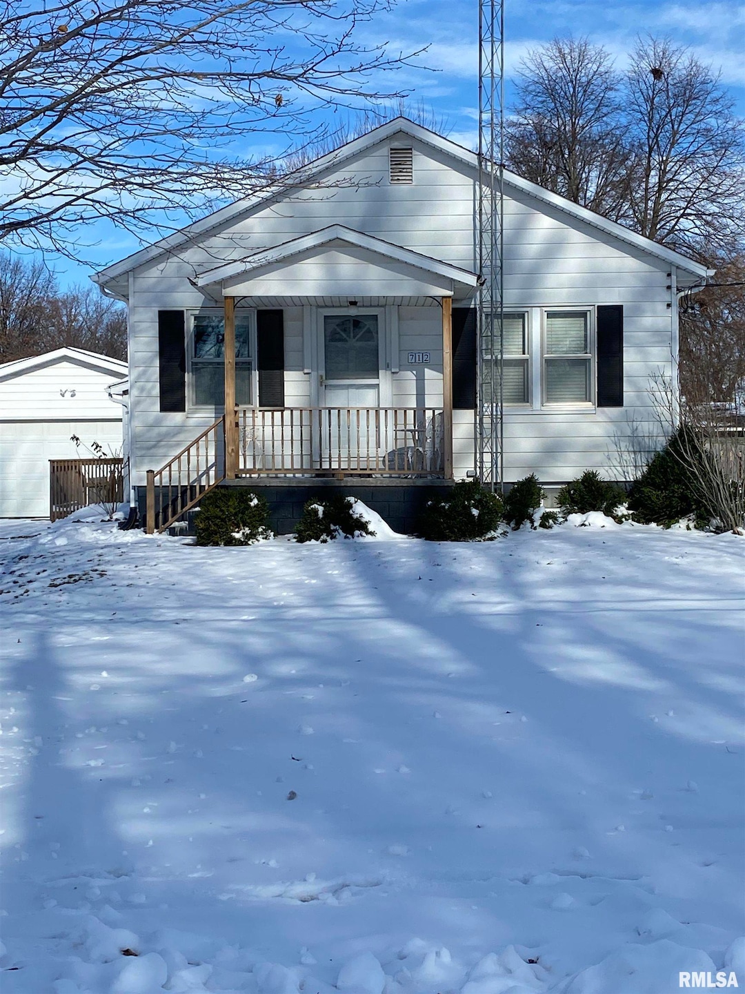 712 E Birch St unit 1, New Berlin, IL 62670 - photo 1