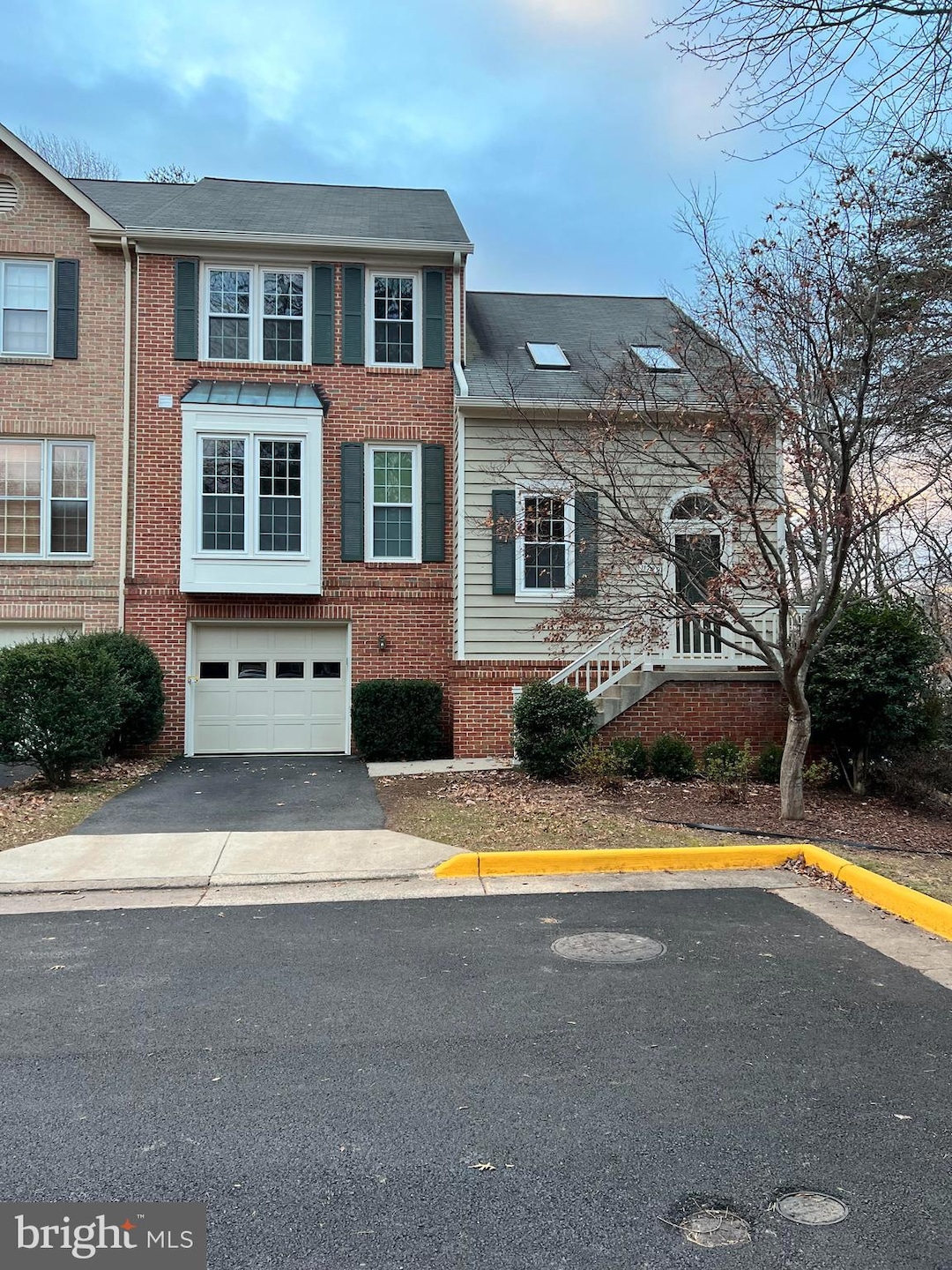 11729 Great Owl Cir, Reston, VA 20194 - photo 1