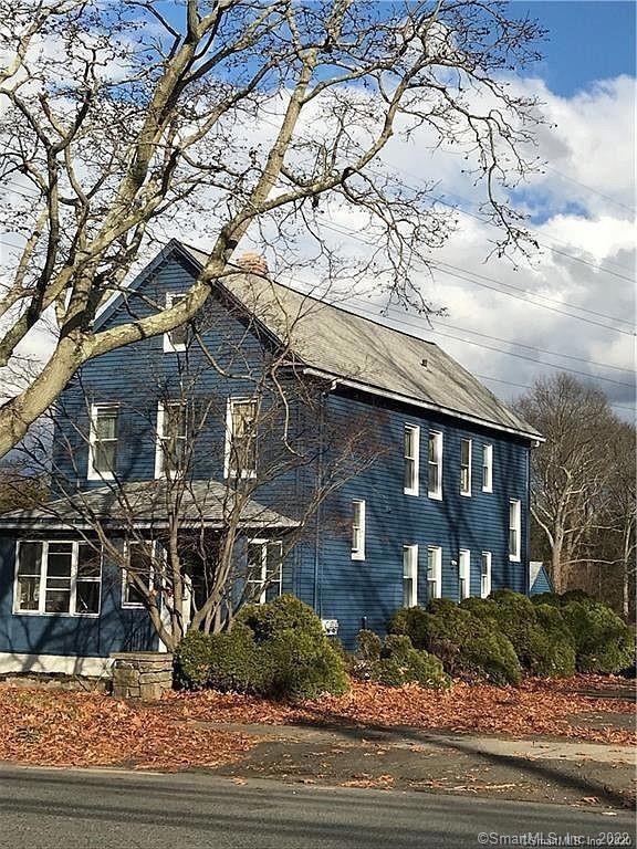 2010 Huntington Rd unit 2, Stratford, CT 06614 - photo 1