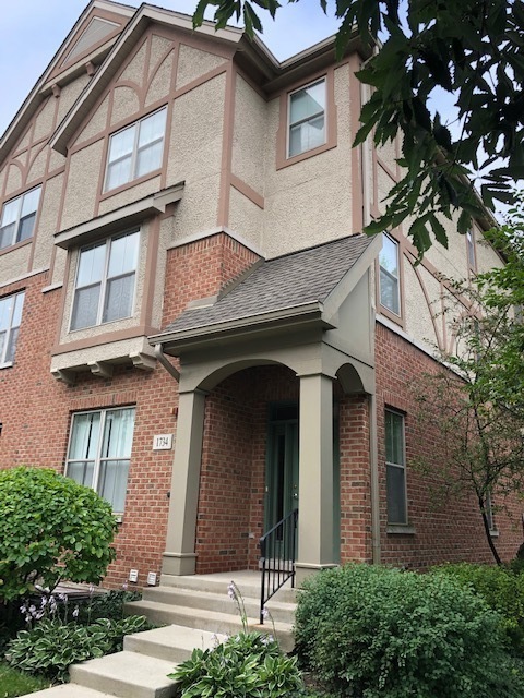 1734 Tudor Ln, Northbrook, IL 60062 - photo 1