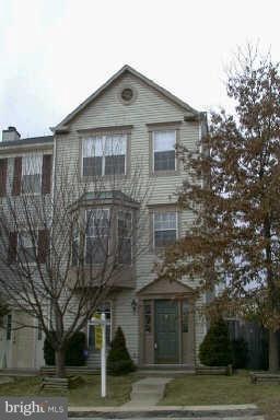 13919 Gunners Place, Centreville, VA 20121 - photo 1