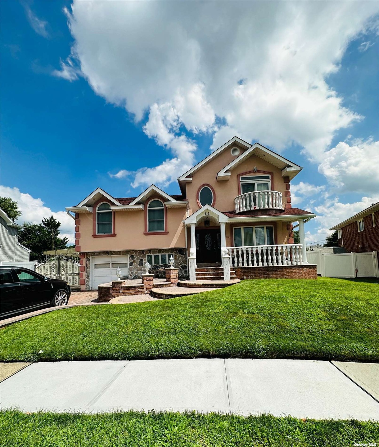 53 Colony Ln, Syosset, NY 11791 - photo 1