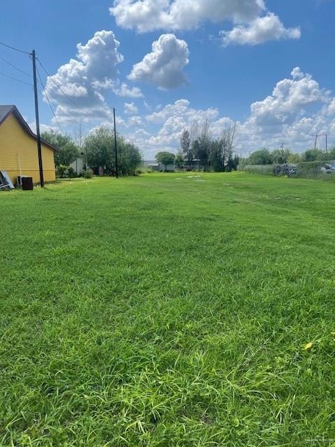 425 Minnesota Rd, Donna, TX 78537 - photo 1