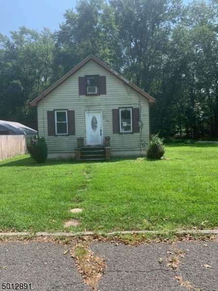 136 Wayne St, Wayne, NJ 07470 - photo 1