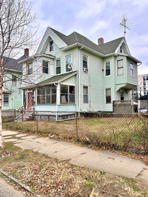 163 Marion St, Springfield, MA 01109 - photo 1