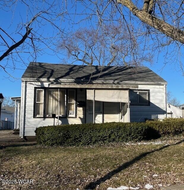 1037 Summit