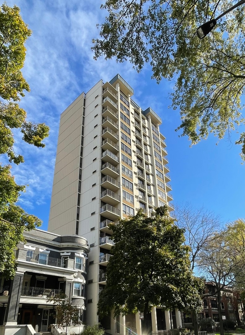 5471 S Hyde Park Blvd unit 16AB, Chicago, IL 60615 - photo 1