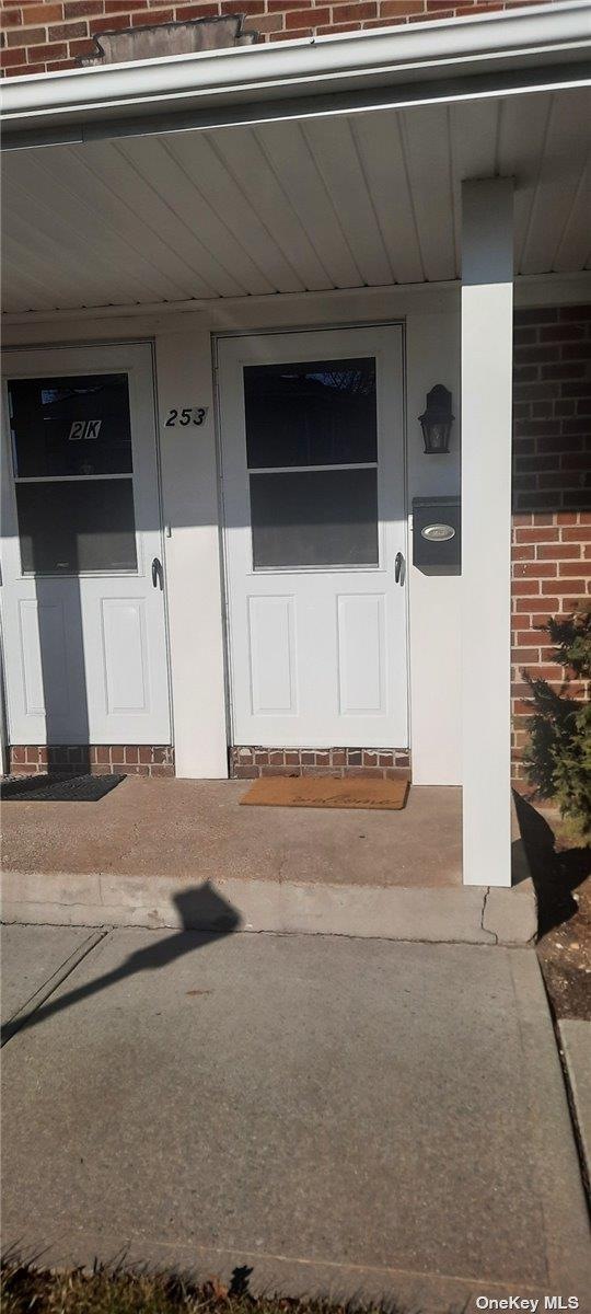 253 Hicksville Rd unit 1k, Bethpage, NY 11714 - photo 1