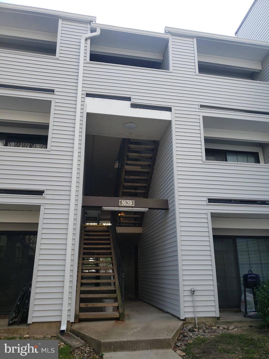 For Rent $1,950/month • Co-Listing Agent