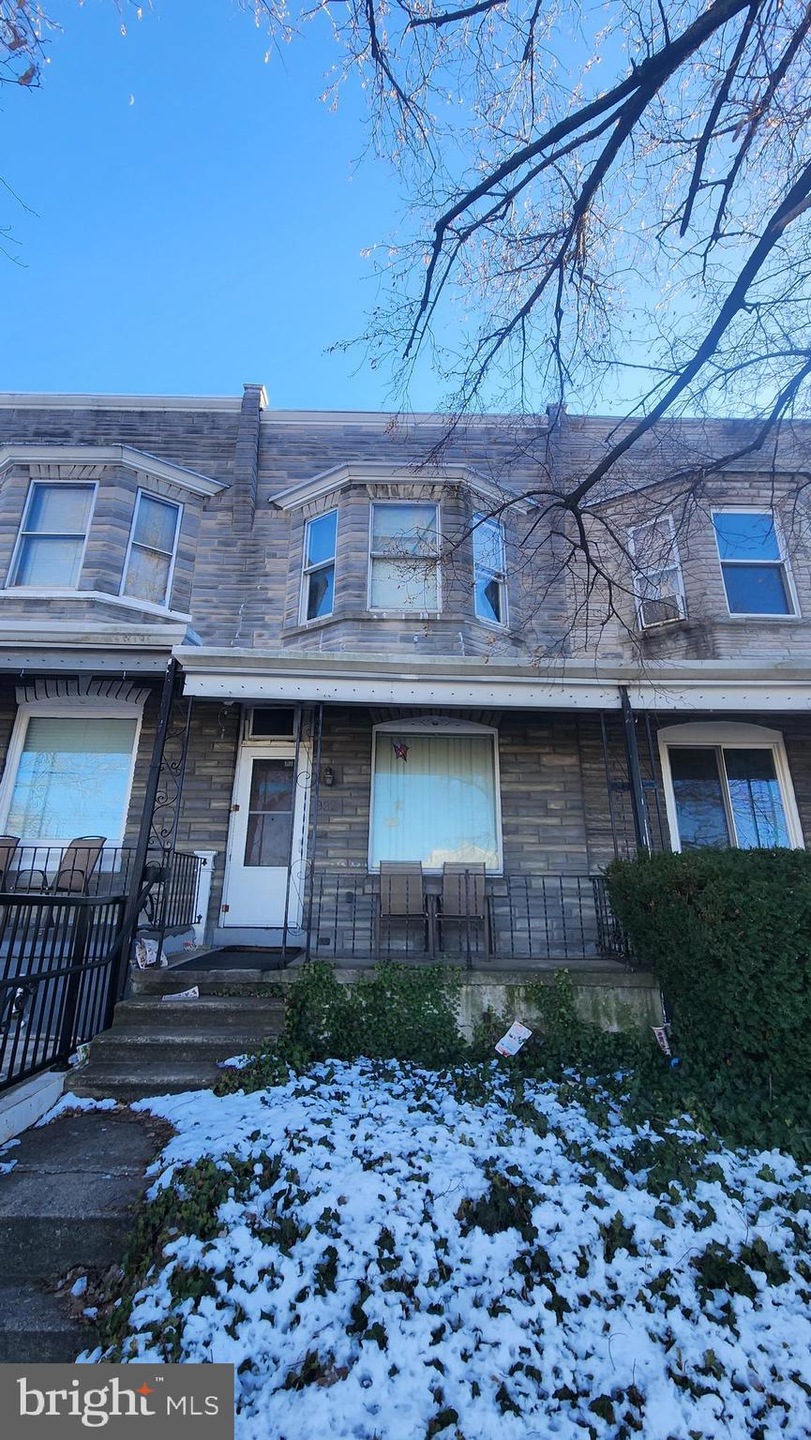 932 Spring St, Reading, PA 19604 - photo 1