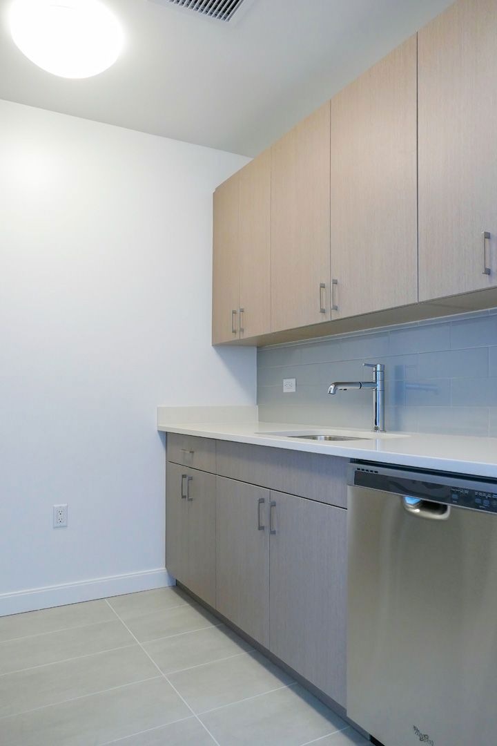 61-55 Junction Blvd unit 20-C, Rego Park, NY 11374 - photo 1